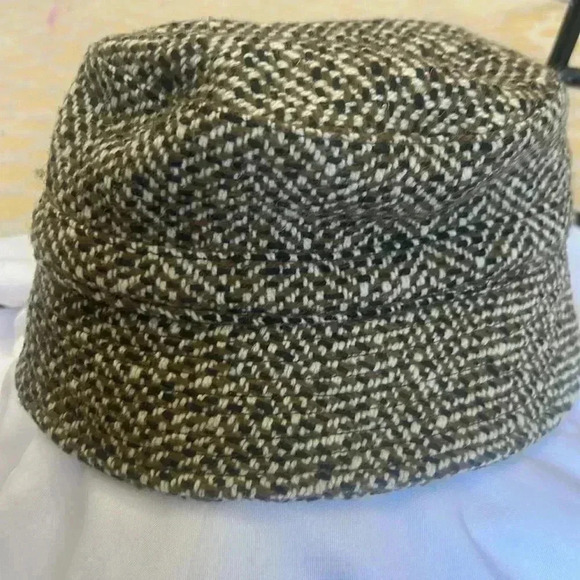 Designer saks fifth Ave Studio  Kokin Bucket Tweed Hat NWOT $398 - Picture 4 of 6